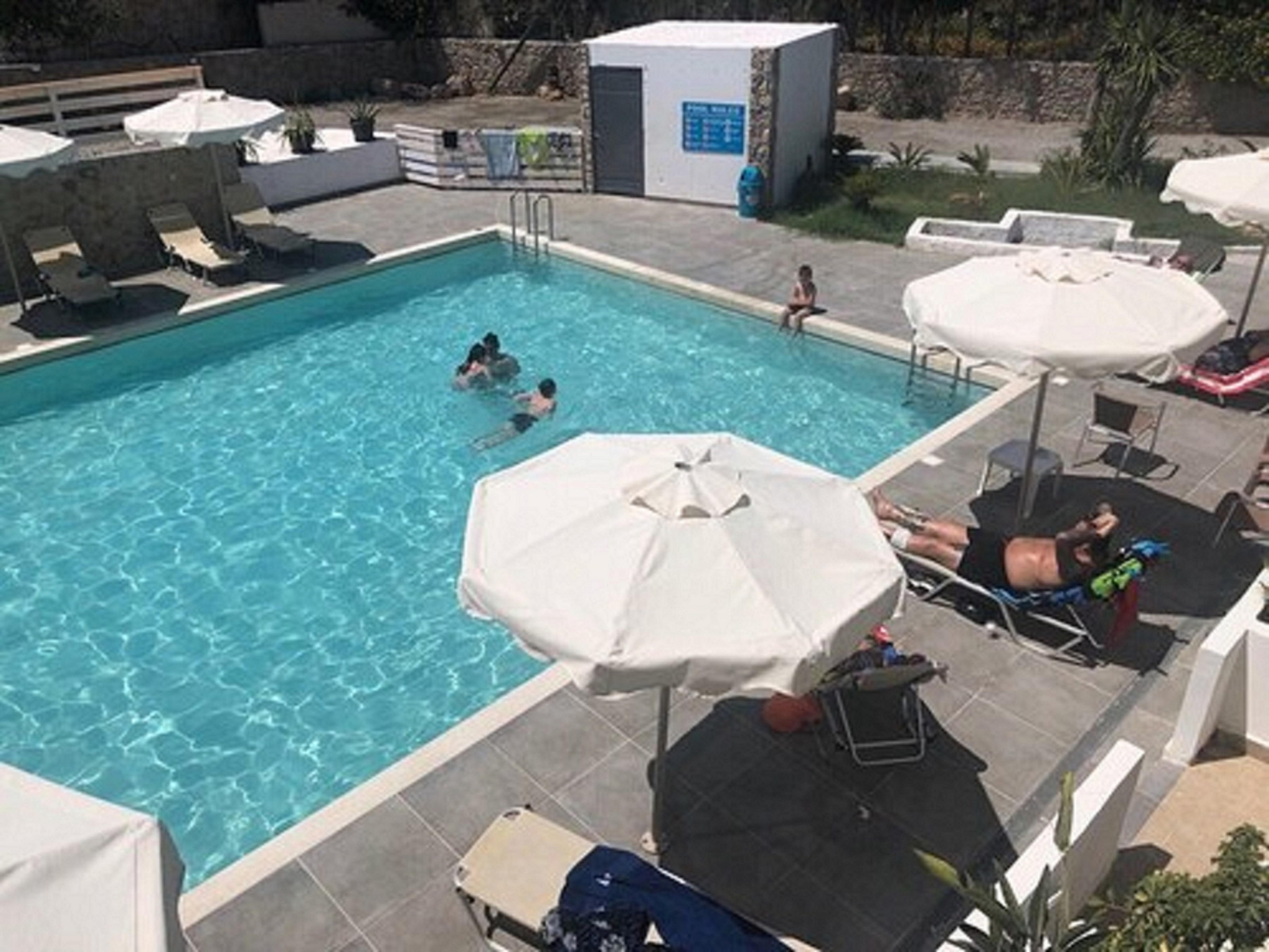 Thalia Hotel Pefki  Экстерьер фото